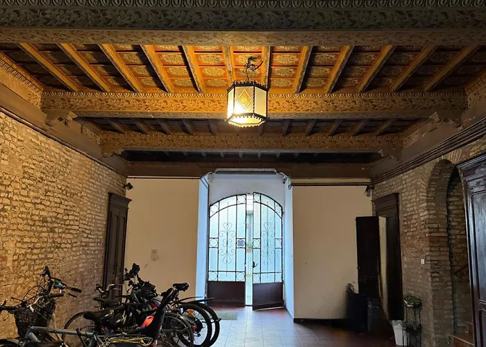 Casita - Vivi In Bici, Nel Cuore Della Citta * フェラーラ
